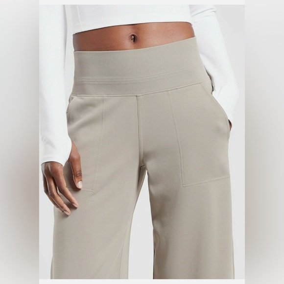Athleta Venice Wide Leg Pants - Picture 4 of 6
